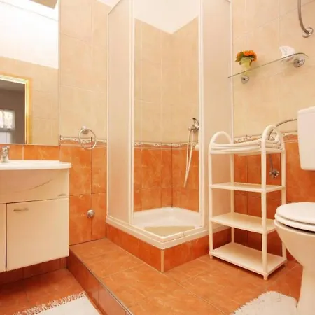 Family Mirela Borik * زادار