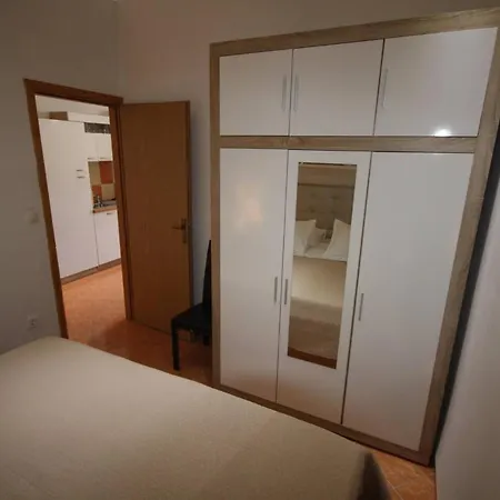 Family Mirela Borik *