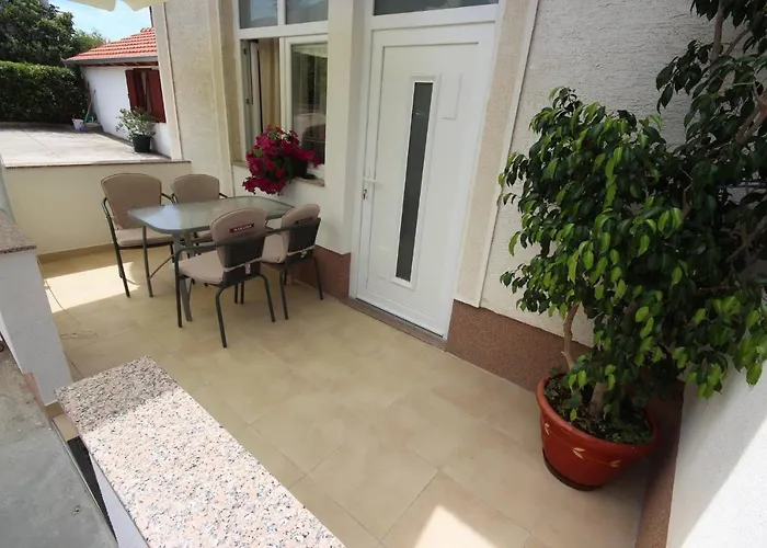 Lägenhet Family Mirela Borik *